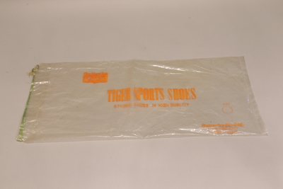 Image Blue Ribbon Sports 8 - Onitsuka Tiger Plastic Shoe Bag - Orange Ink - light green tie
